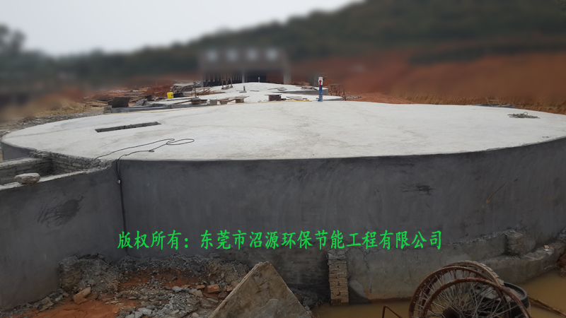 廣州增城區(qū)中新鎮(zhèn)某豬場1800立方沼氣工程現(xiàn)場